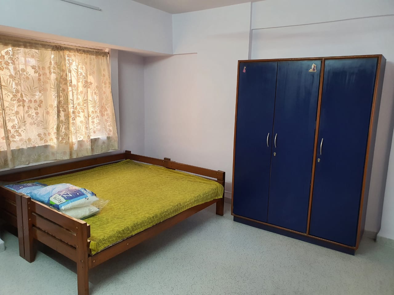 Green Field interior 12